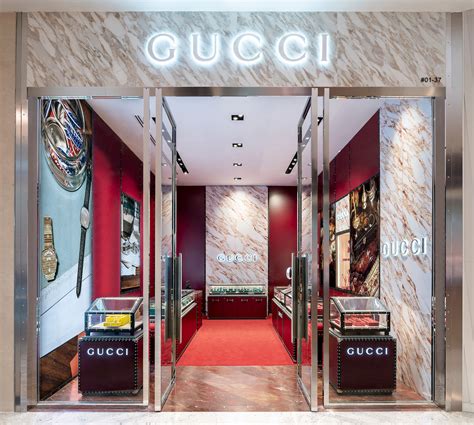 Gucci jewelry store